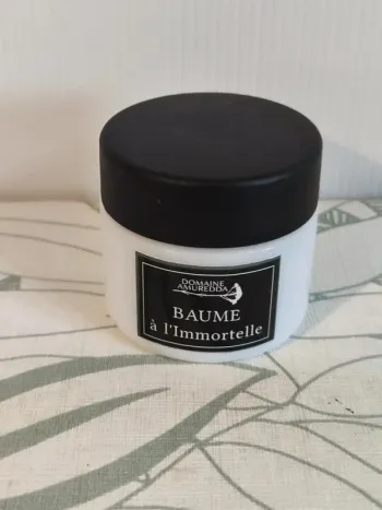 Domaine amuredda baume à l'immortelle 45g valeur 24€  à utiliser 18 mois après ouverture