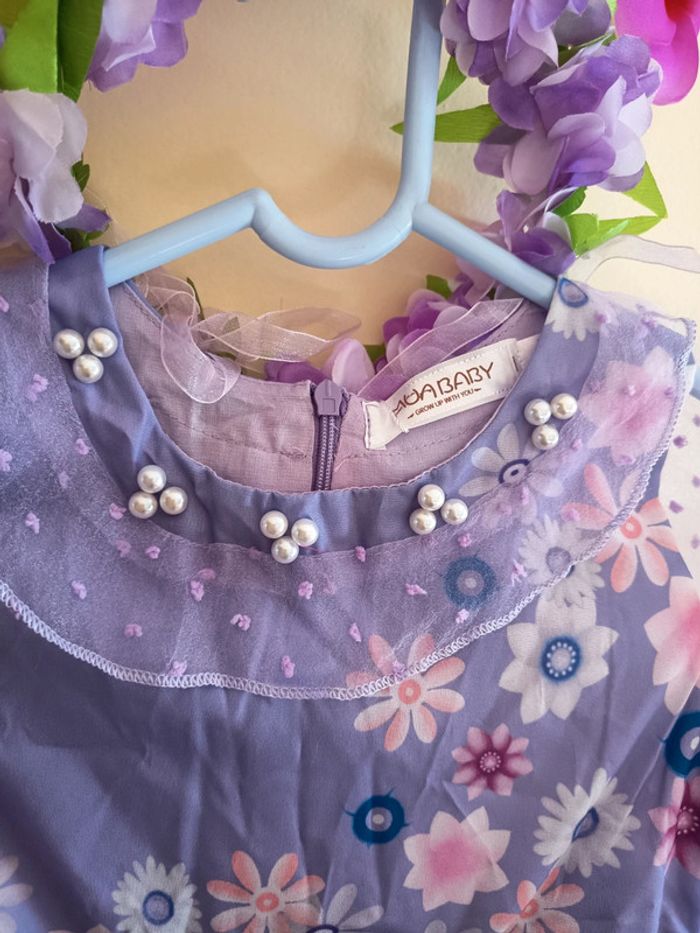 Ensemble robe fille 3/4 ans Marque Muababy nombreux accessoires. - photo numéro 2