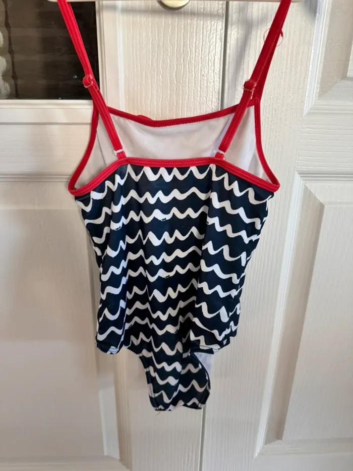 Maillot de bain fille une pièce 6 ans bleu marine et rouge en bon état - photo numéro 2