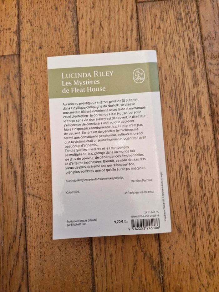 Lucinda Riley / Les Mystères de Fleat House - photo numéro 3