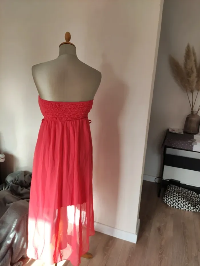 Jolie robe dos nu - photo numéro 5