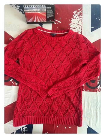 Pull Torsadé Tommy Hilfiger rouge taille L motif broderie
