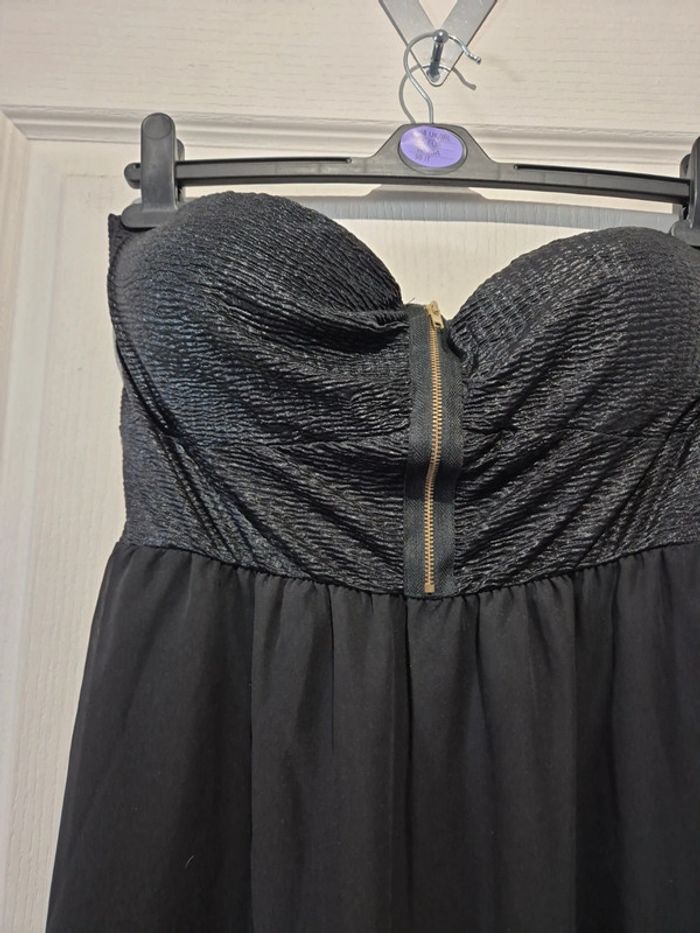 Robe dos nu noire avec coques et voile - photo numéro 2