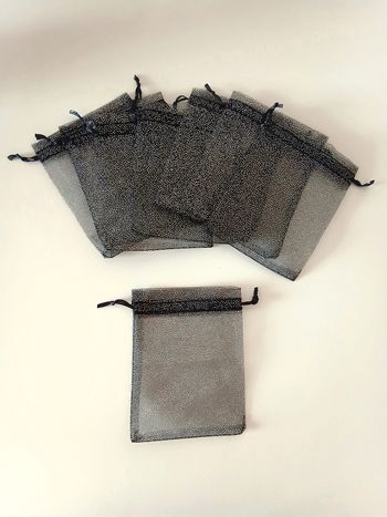Lot de 8 pochettes en organza
