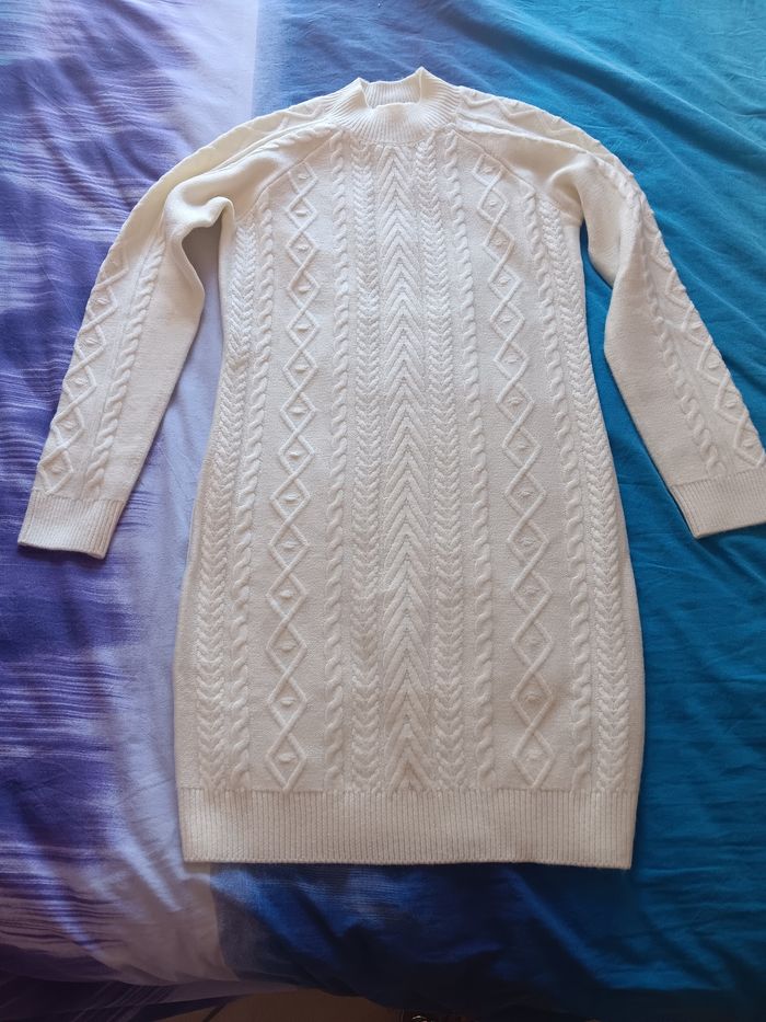 Robe en laine écrue