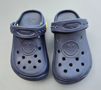 Sabot crocs enfant taille 23/24 smiley world 