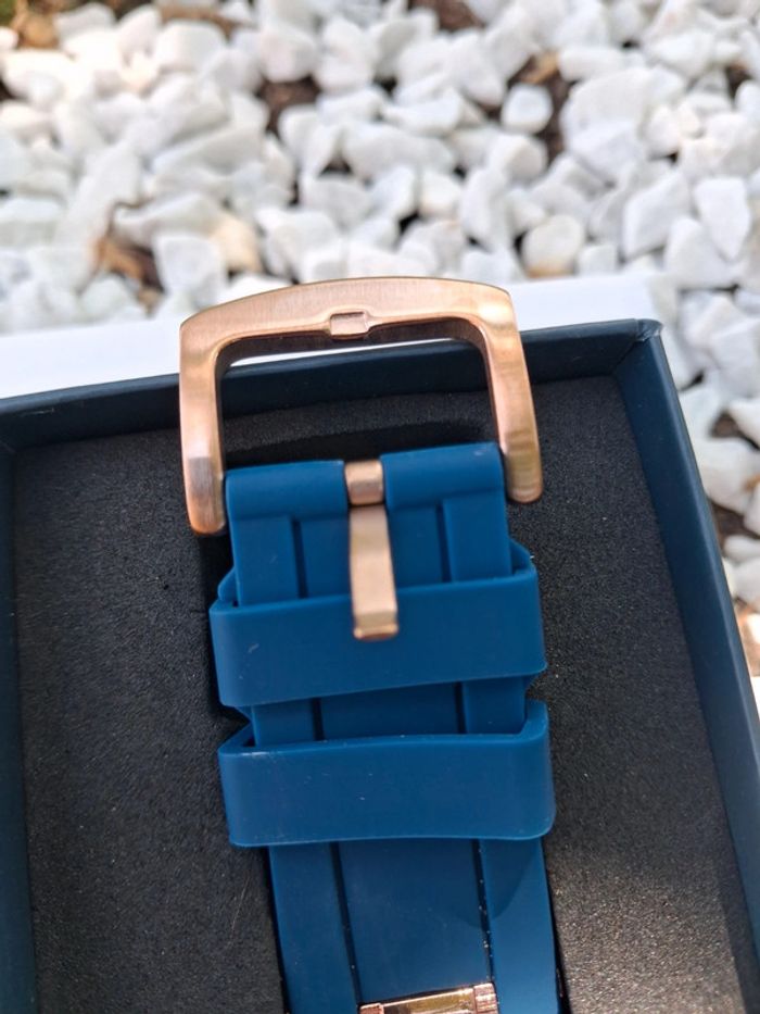 Montre Lige homme bleue neuve - photo numéro 4