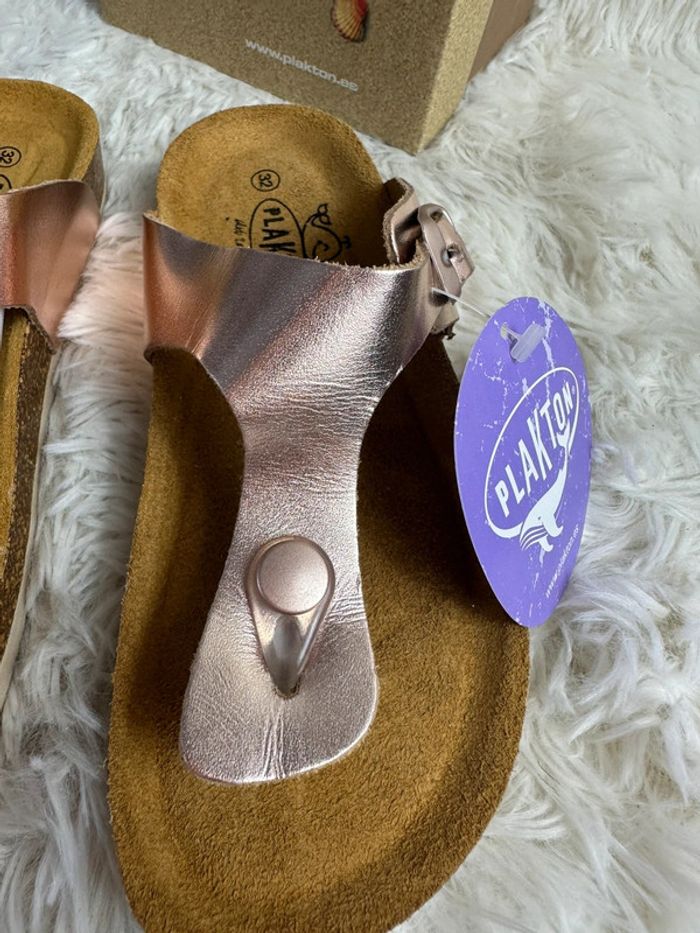 Paire de tong rose Plakton taille 32 - photo numéro 3