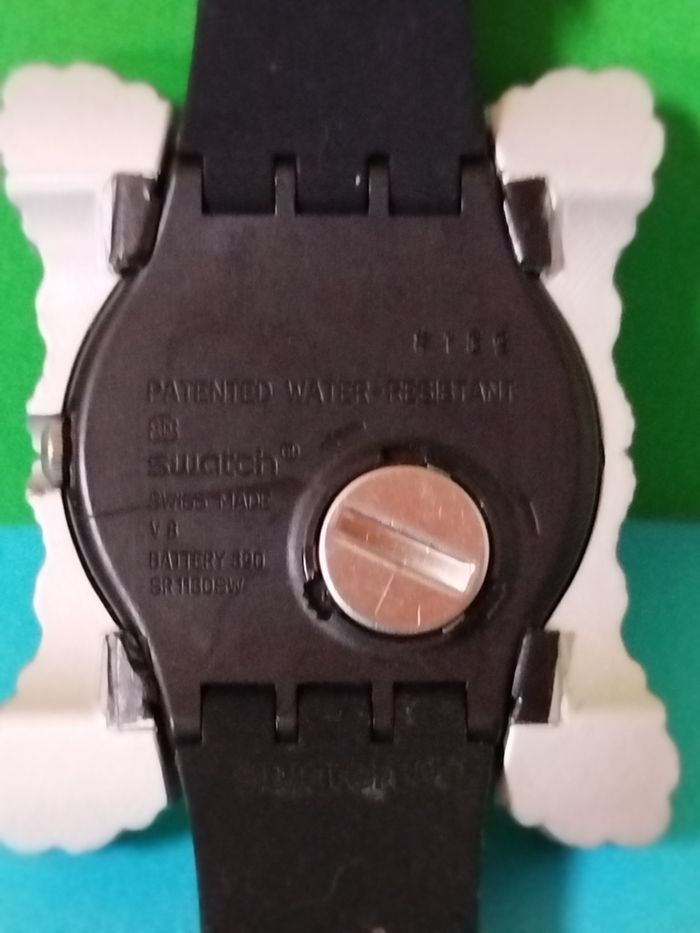 Montre Swatch portrait by Jeremy Scott - photo numéro 6