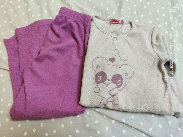 Pyjama polaire 8ans-128cm NKY Réduction jusqu'à -70%