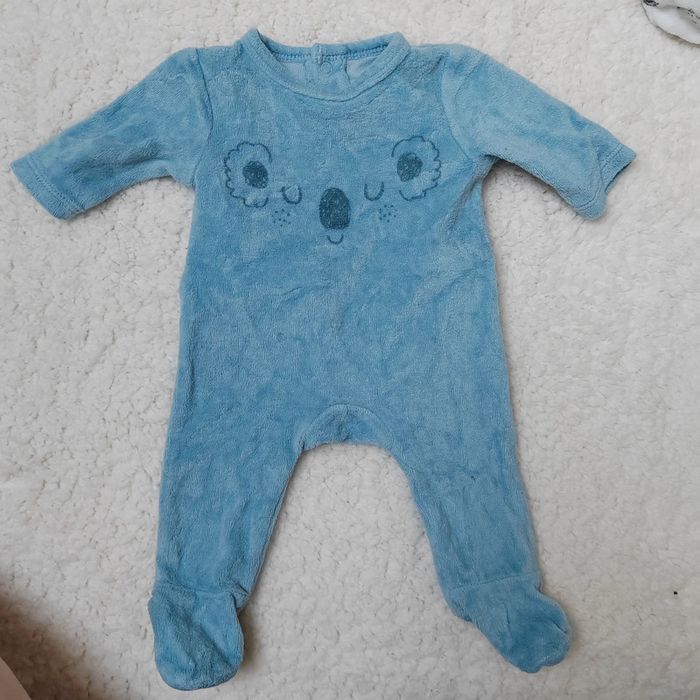 Lot 5 pyjamas taille 0 naissance - photo numéro 2