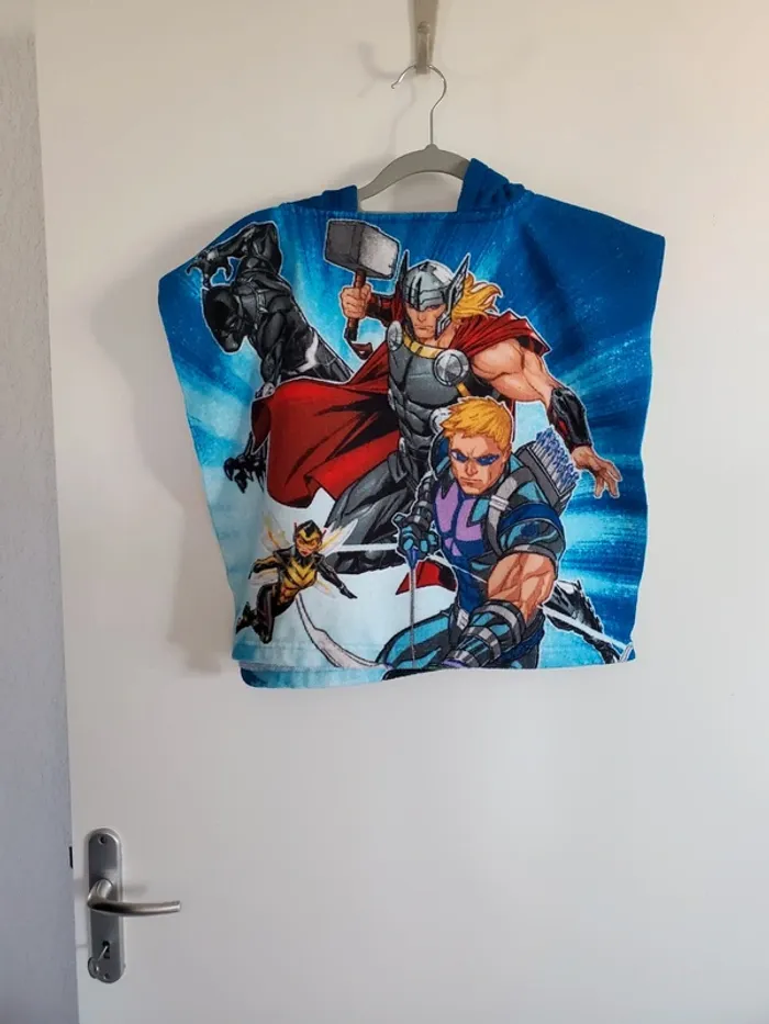 Poncho avengers marvel bébé