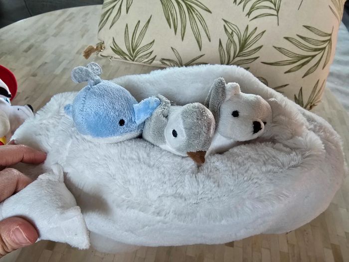 Peluche d'éveil Ours polaire et ses bébés - photo numéro 5