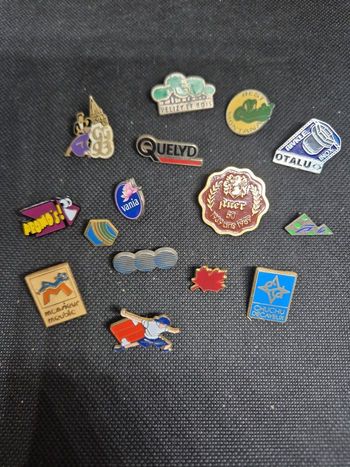 Lot de pins vintage publicitaires & logos (années 80/90)