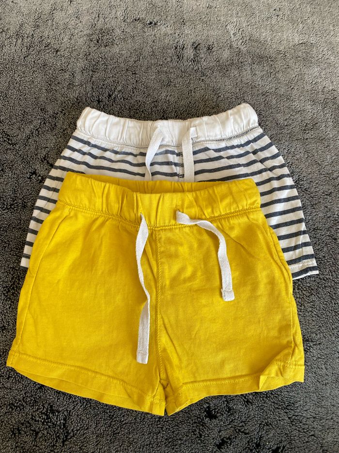 Lot 2 shorts - photo numéro 2