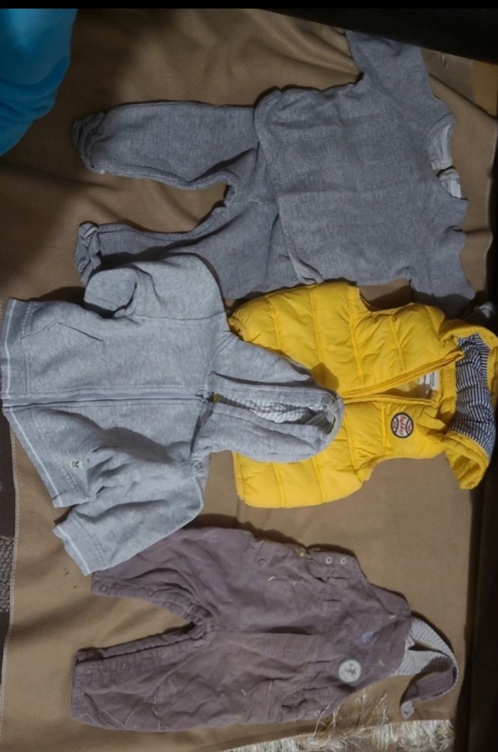 Lot vêtements garçon - photo numéro 3