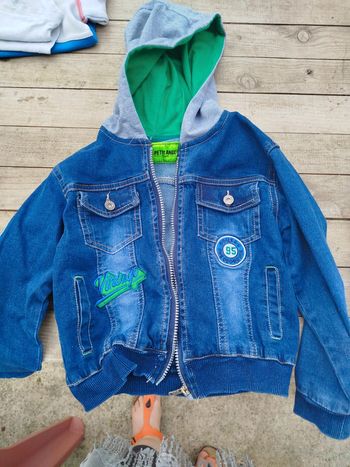Veste en jean avec capuche