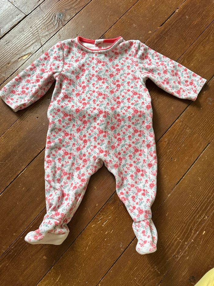 Pyjama Obaïbi grenouillère rose fleurs 6 mois