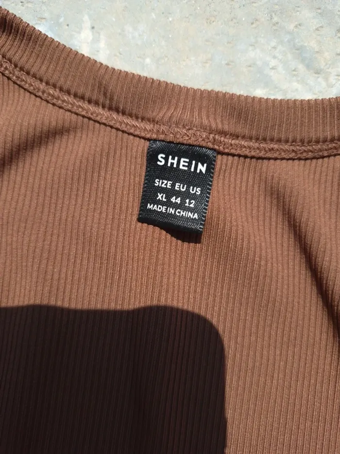 Débardeur marron Shein - photo numéro 2