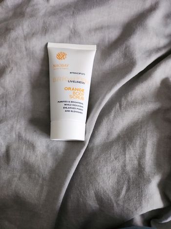 Naobay Orange Body Scrub Corps Exfoliant hydratant