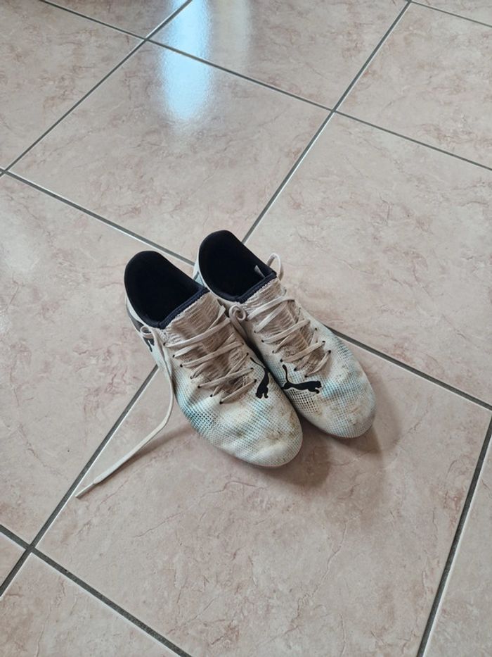 Chaussures foot puma