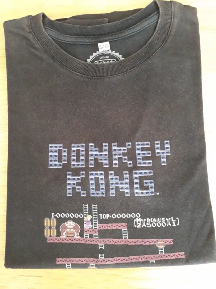 Tshirt manches courtes "nintendo"