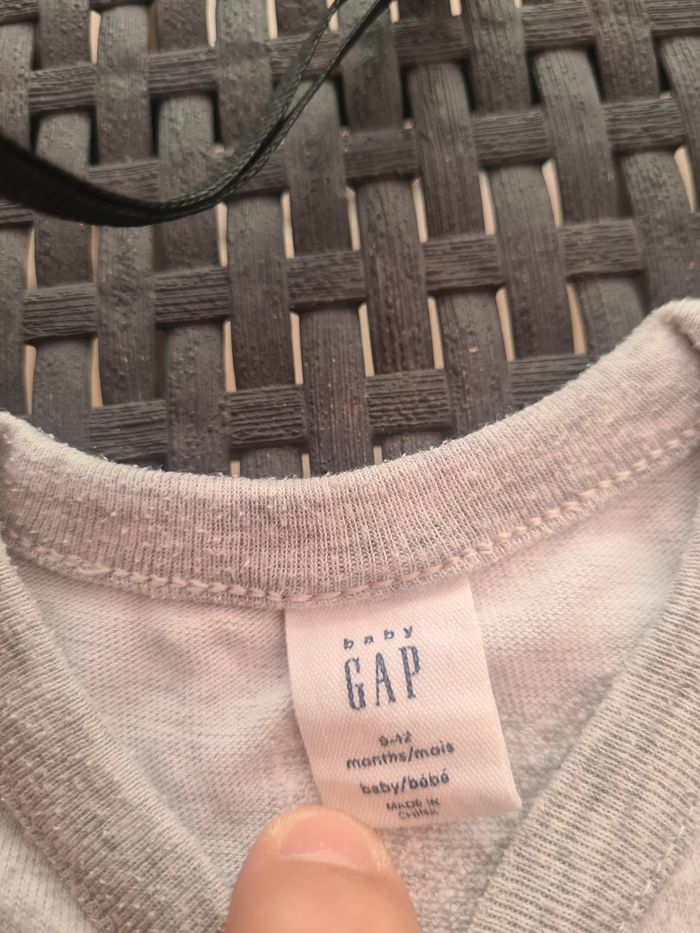 Pyjama. Bébé.  9 / 12 mois. Gris cœur blanc. GAP baby - photo numéro 5