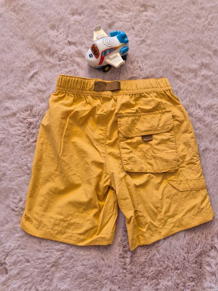 Short leger jaune kiabi 4 ans - photo numéro 2