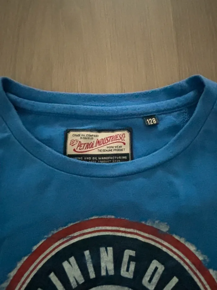 TEE shirt pétrole industries 8 ans - photo numéro 2