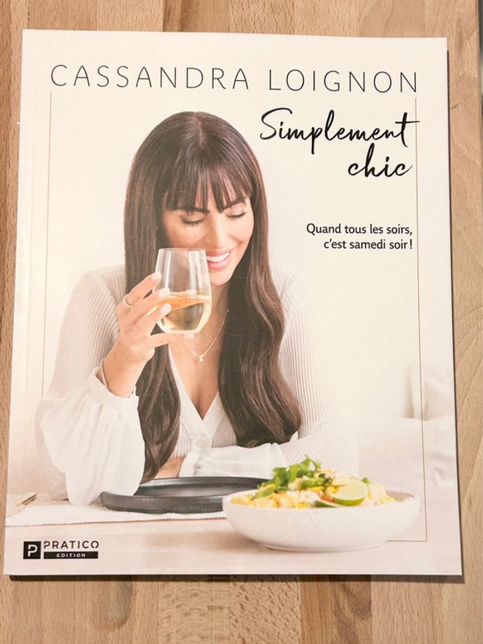 Livre neuf : Simplement chic Cassandra L’oignon - photo numéro 1