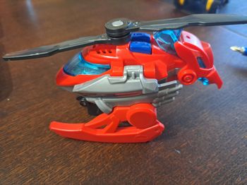 Avion transformable en dinosaure