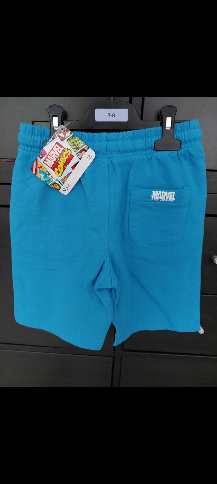 Short bleu turquoise Spiderman garçon 7/8ans