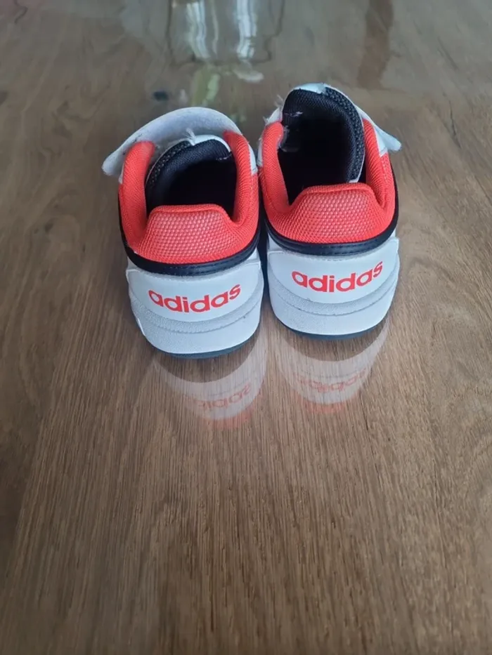 Basket adidas - photo numéro 3