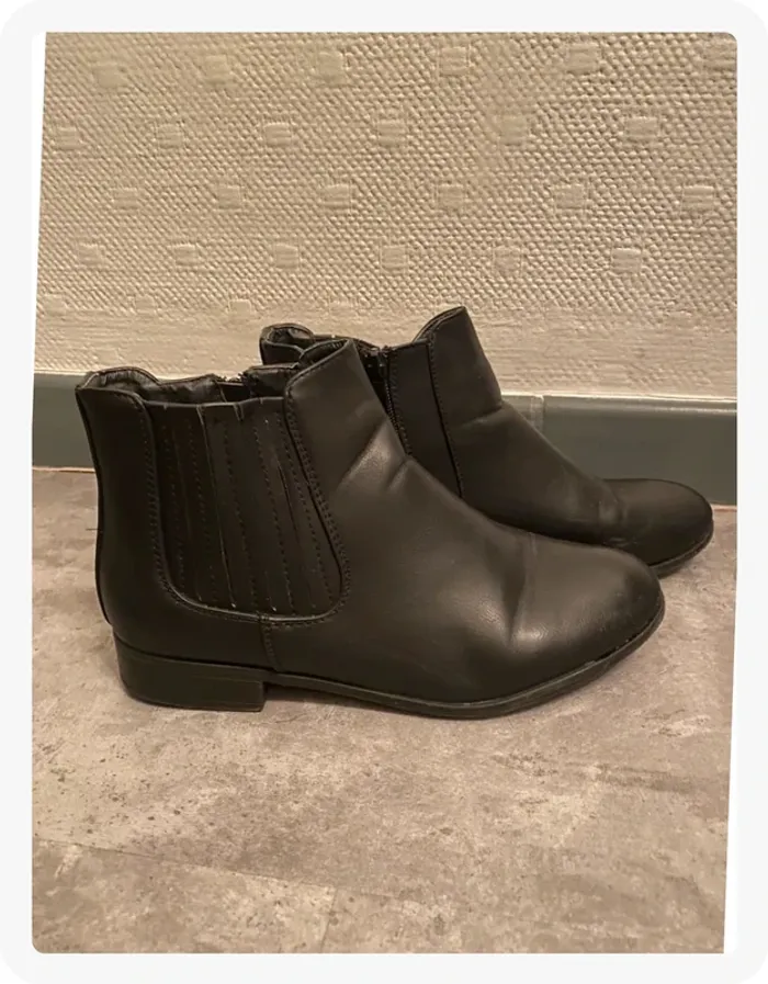 Bottines plates noires