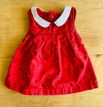robe rouge avec cœur noir « Kiabi » taille 1 mois
