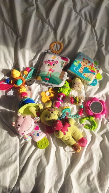 Lot jouet bébé