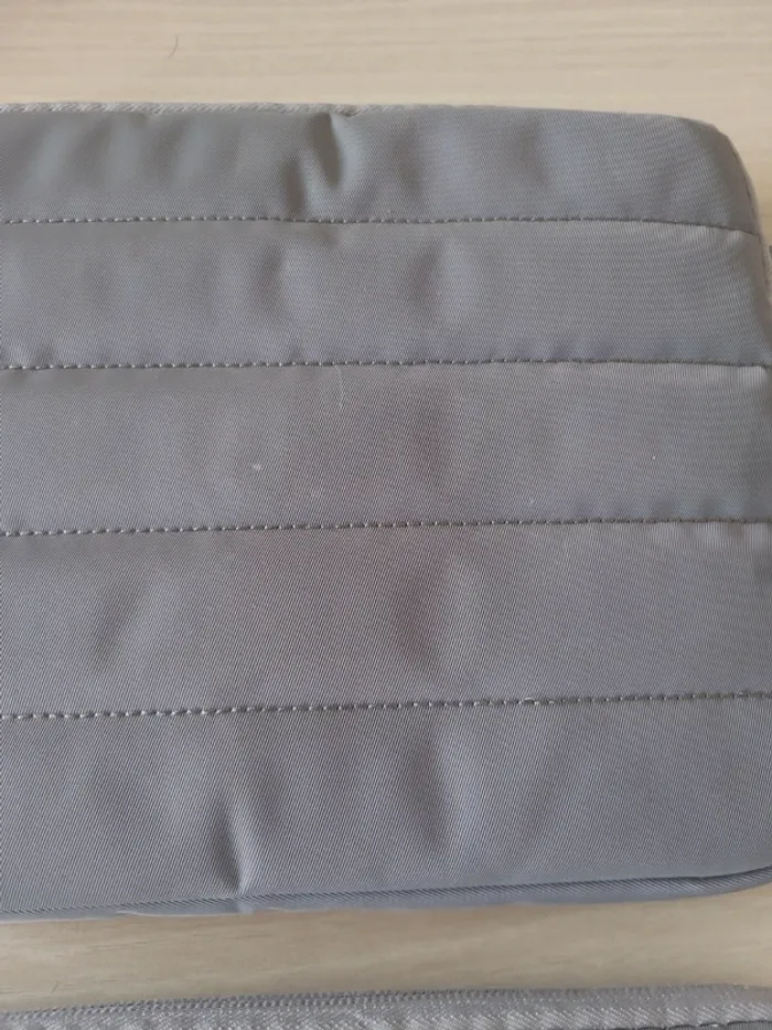 2 pochette sacchoche tablette 8 pouces - photo numéro 2