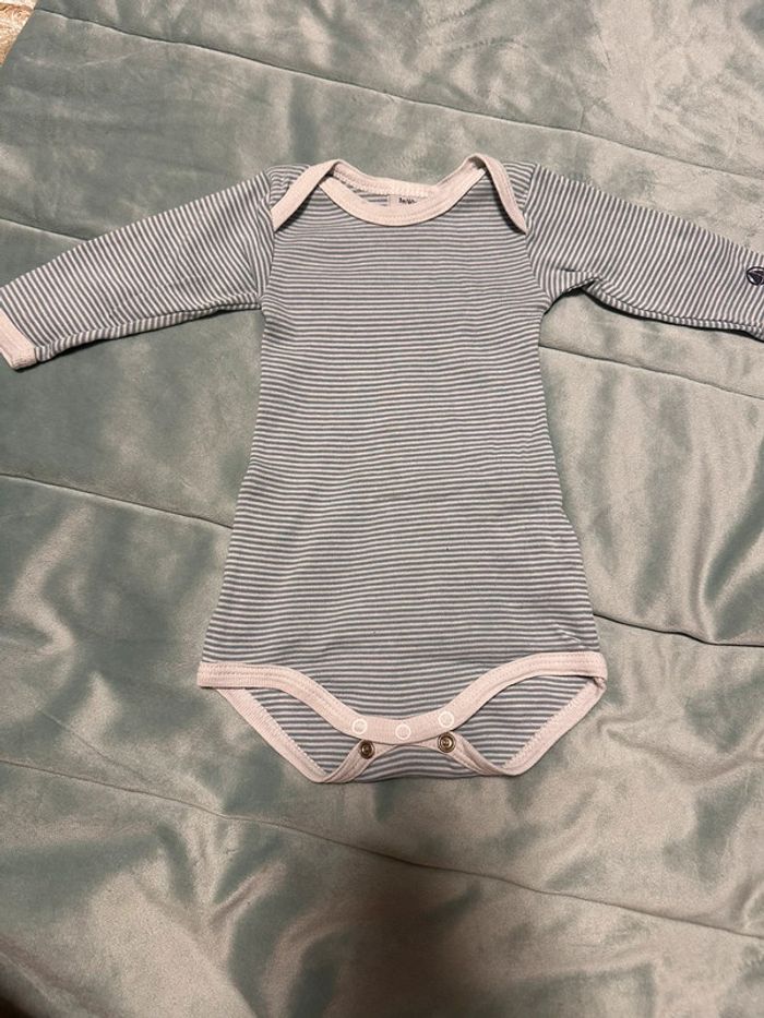 Bodie 3 mois petit bateau