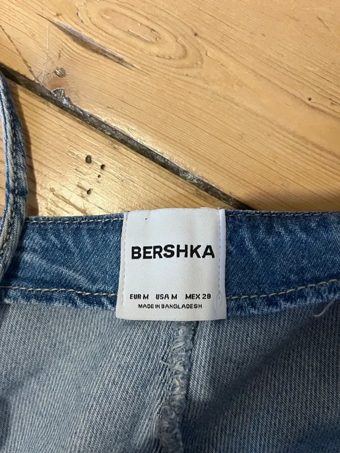 robe bershka taille M en jean - photo numéro 4