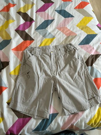 Short cargo gris clair