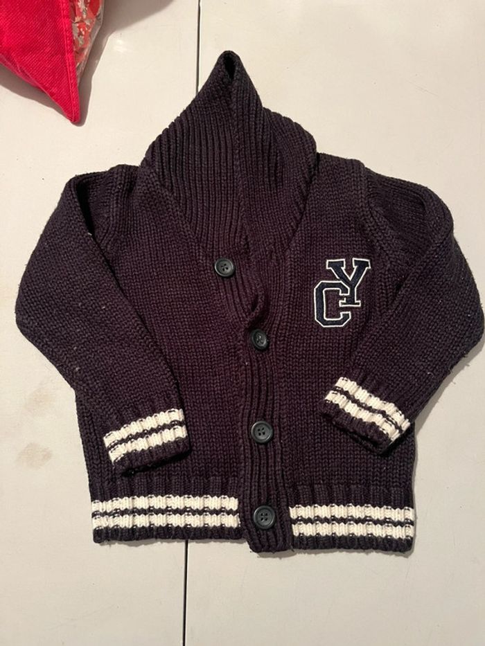 Très jolie gilet pour bébé garçon