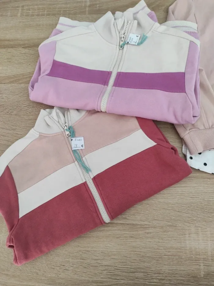 Lot vêtements fille 7/8 ans - photo numéro 10