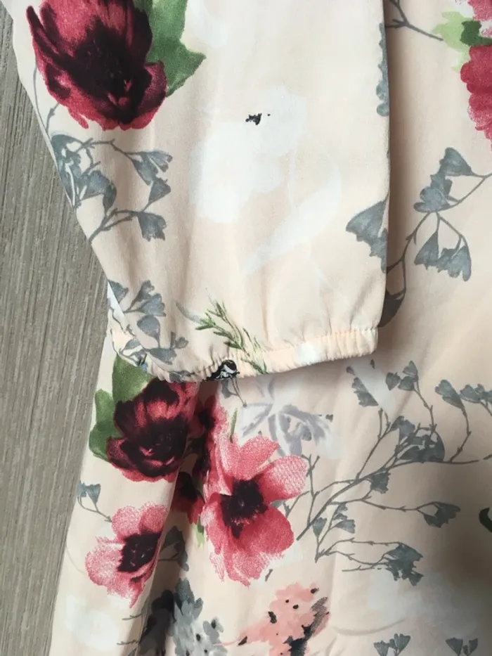 Très belle tunique à fleurs - photo numéro 3