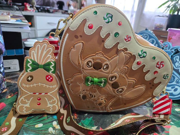 Loungefly stitch pain d’épice