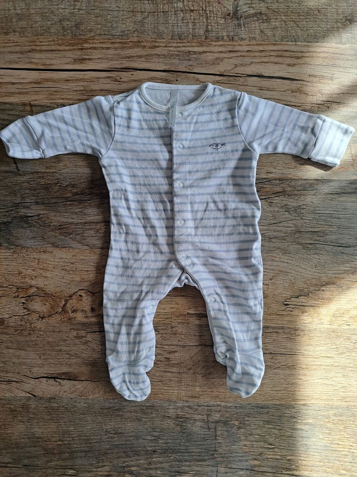 Lot de pyjamas garçon bebe taille naissance et 1 mois - photo numéro 3