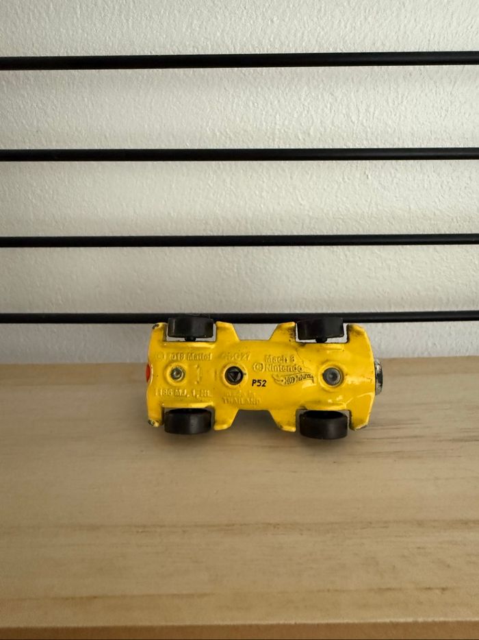 Yoshi - Mach 8 - Mario Kart Hot Wheels - photo numéro 6