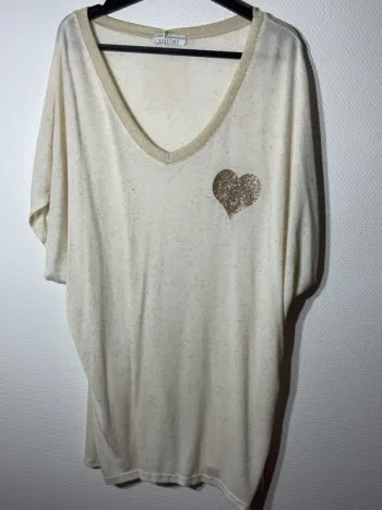 T-shirt « cœur » femme taille unique (40-48)- vivichy - neuf avec étiquette