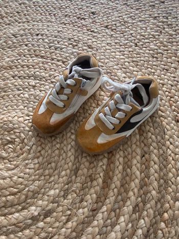 Chaussures pointure 28