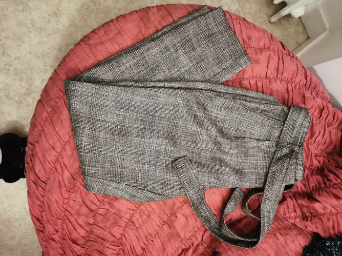 Pantalon habillé beige gris et argenté brillant - photo numéro 5