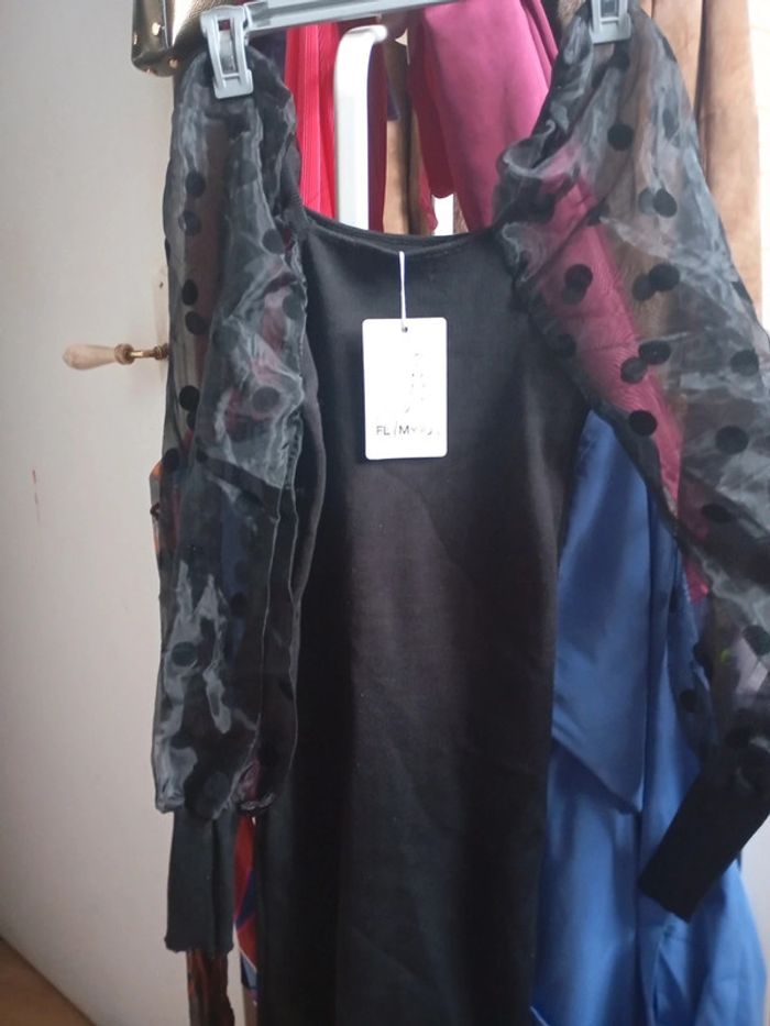 Robe neuve noire s.m - photo numéro 2
